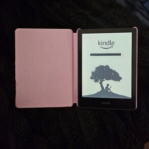 Kindle Paperwhite 11th Generation (2021 Release) With 2 Covers
